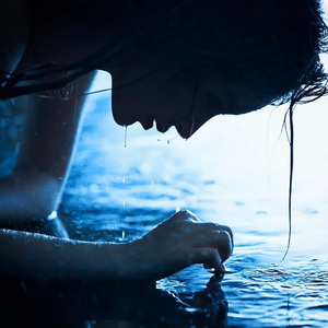 苏晴被弄到高潮下不了床
